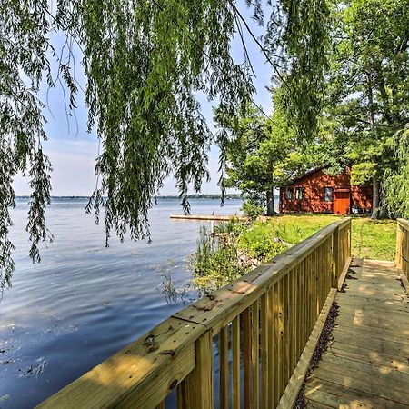 Private Island With Land Access Cabin Hammond Exterior photo